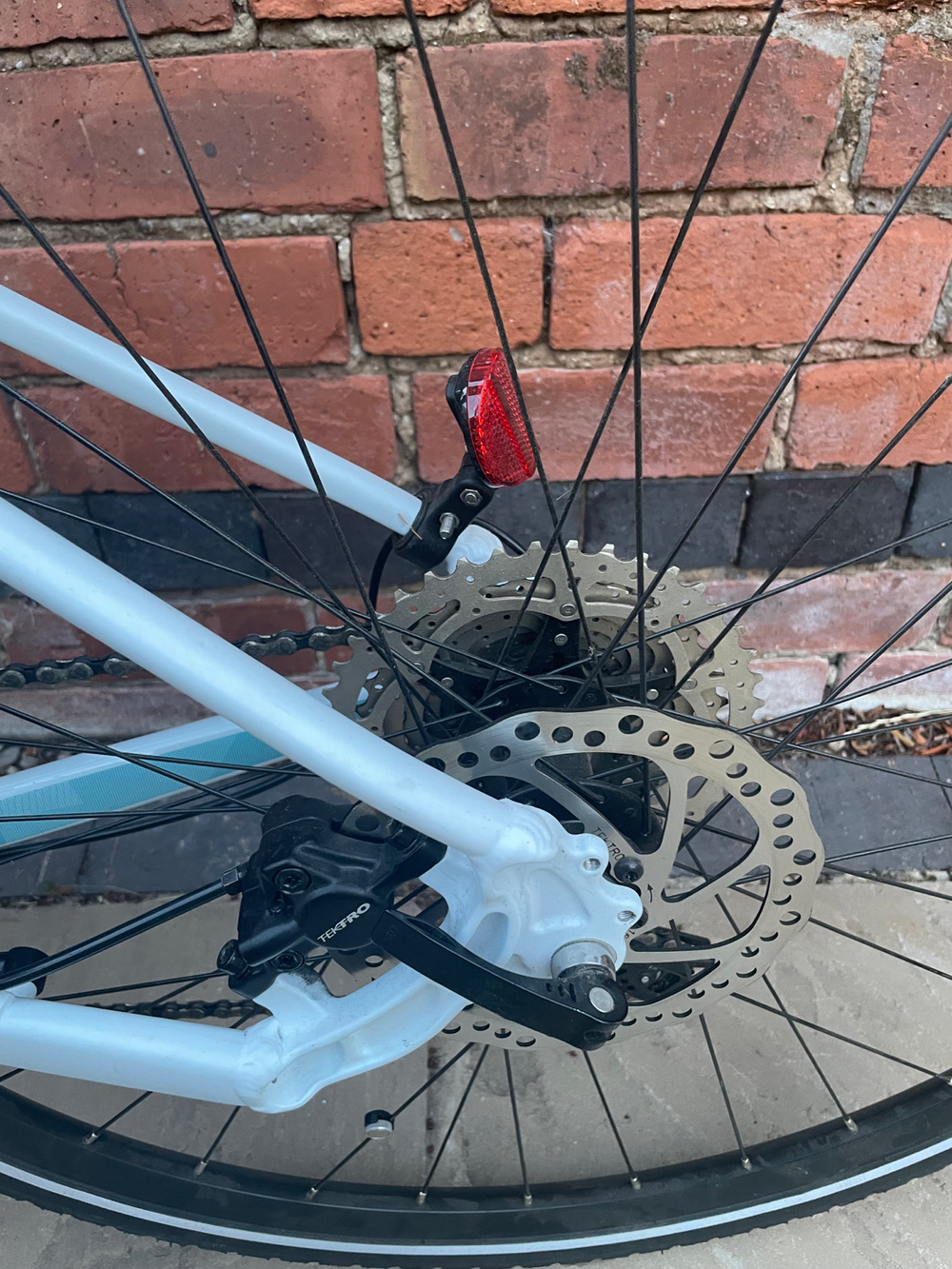 Boardman HYB 8 9e 2022