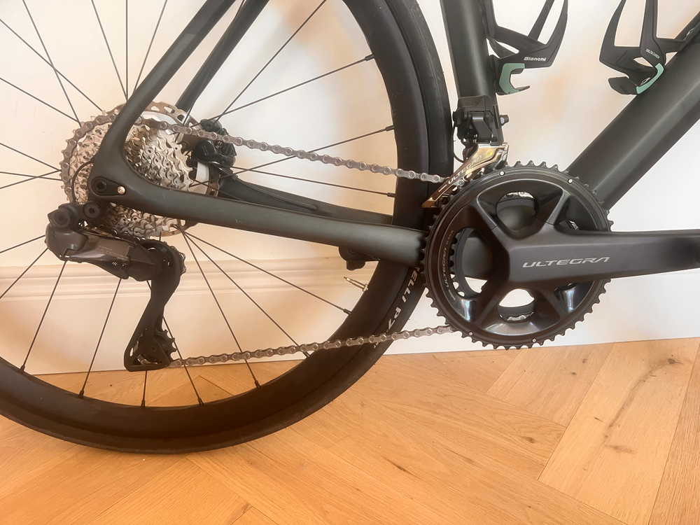Bianchi INFINITOCV DISC ULTEGRA DI2 12S CP 50/34 2023