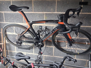 Pinarello Dogma F12 Dura Ace Di2 Disc 2023
