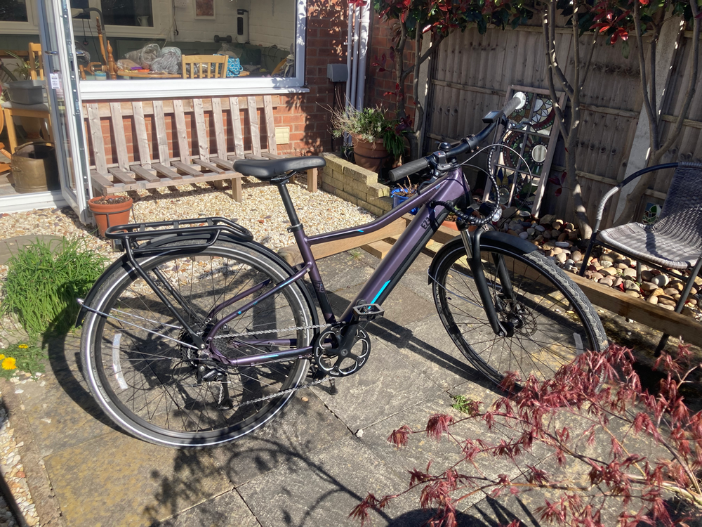 Ezego Commute INT 2021