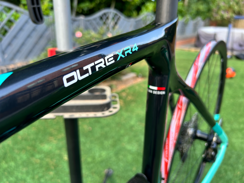Bianchi Oltre XR4 - Rival eTap AXS 2022