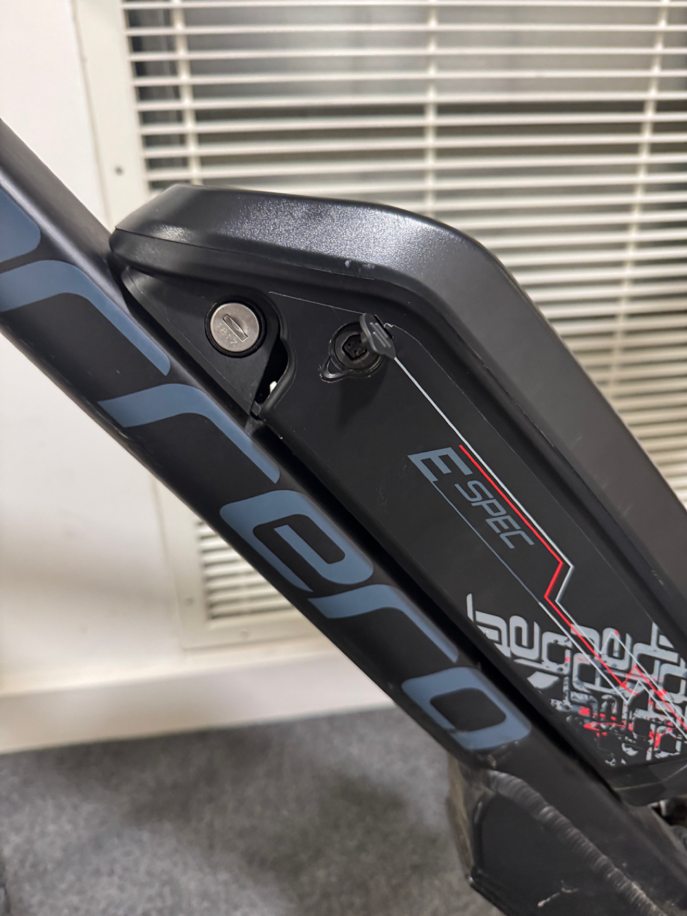 Carrera Vengeance-E Pro 2025