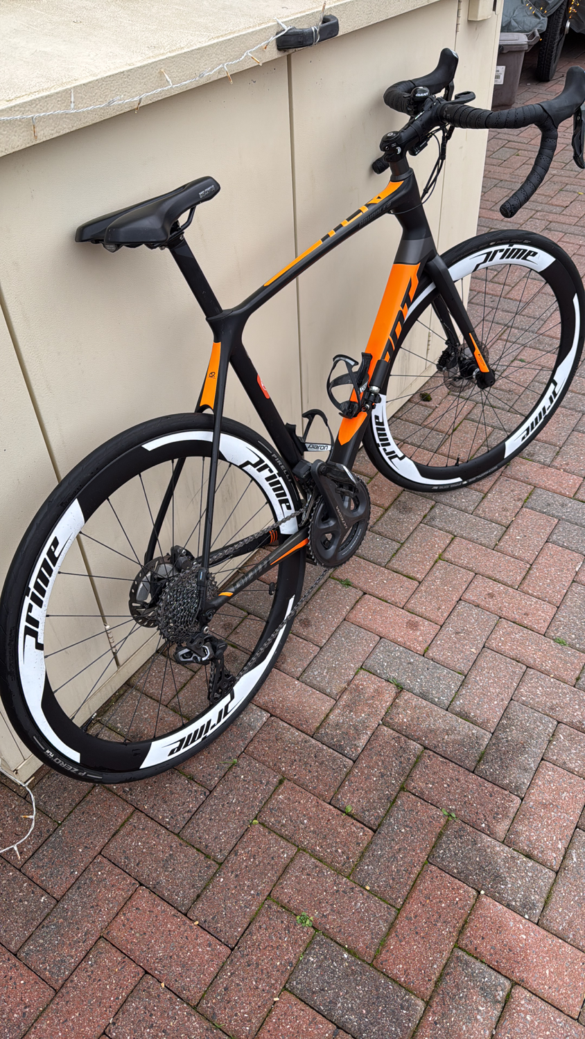 Giant TCR Advanced Pro 1 Di2 Carbon Road 2026