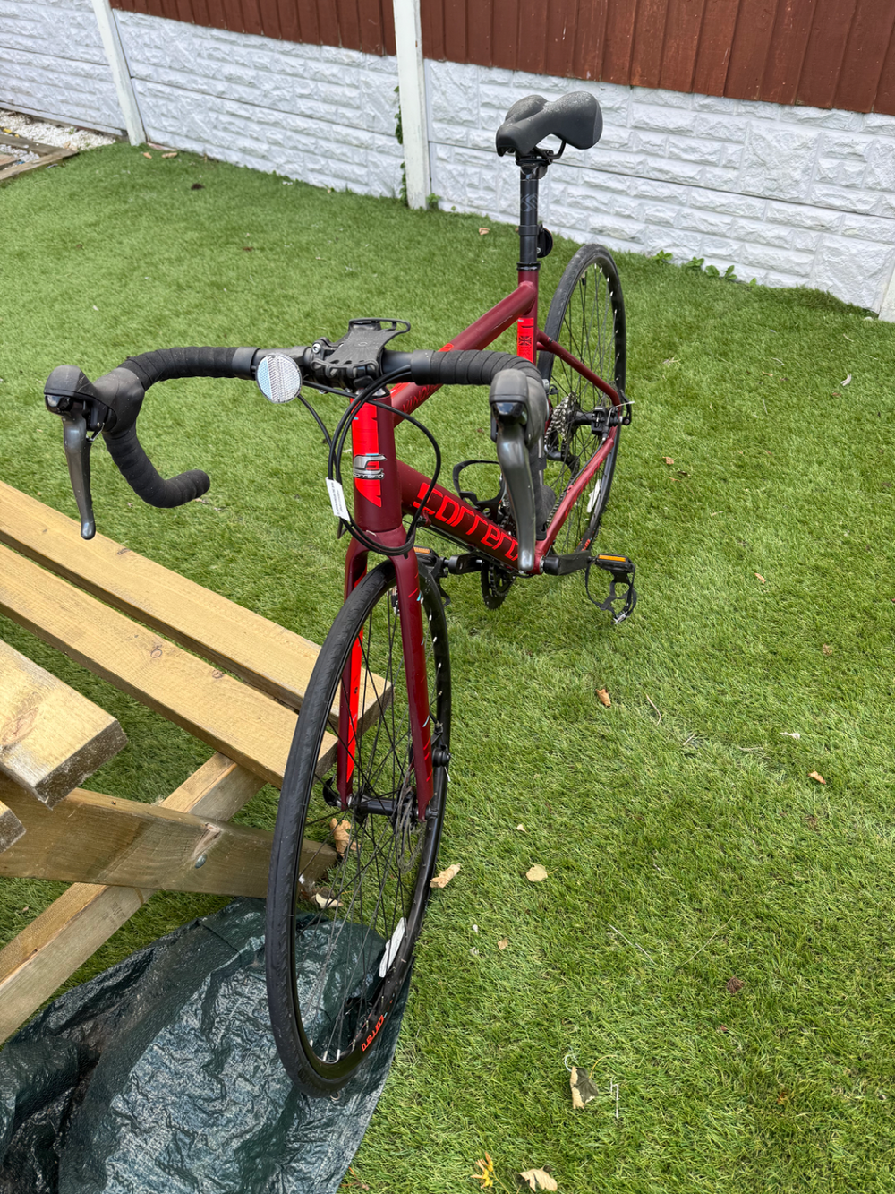 Carrera Vanquish Mens Road Bike 2020