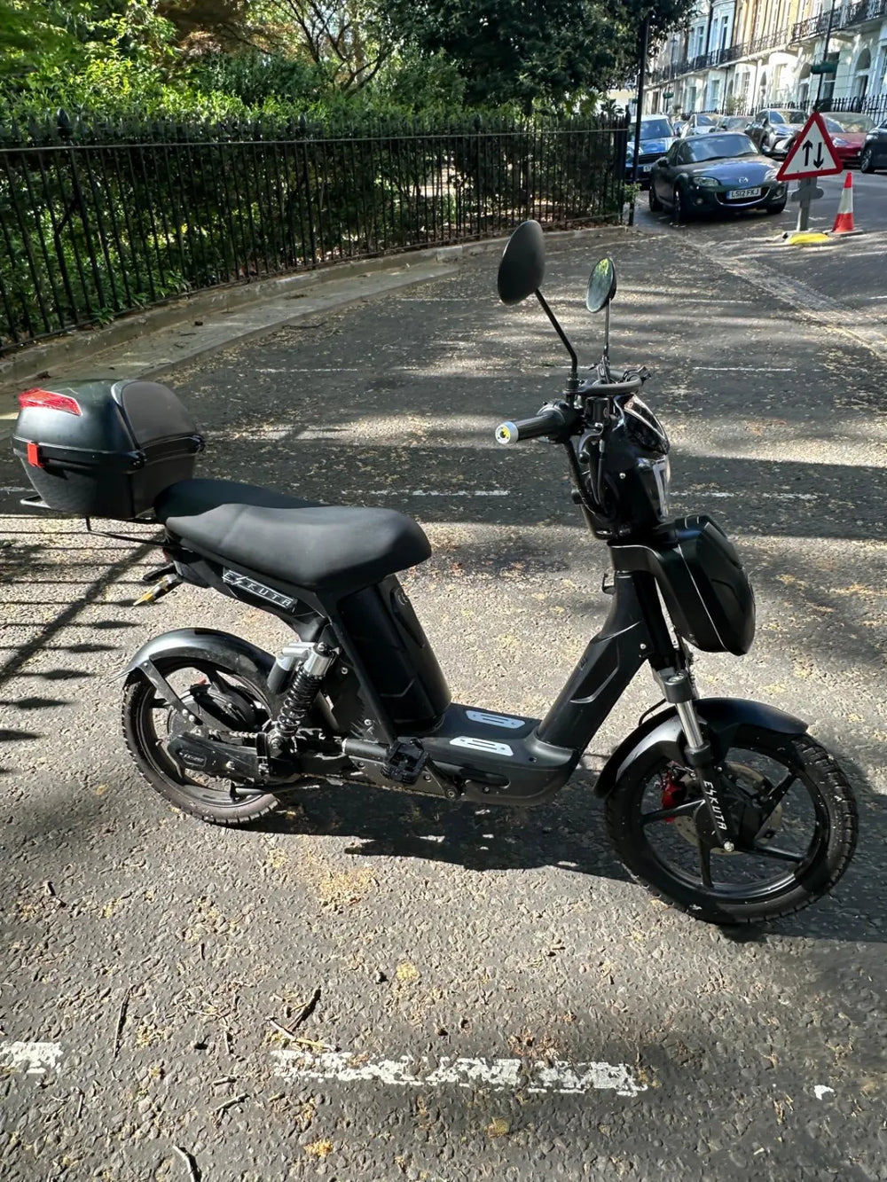 Eskuta Eskuta SX-250 Series 4 Tourer eBike (INCLUDES EXTRA BATTERY RRP £595) 2025