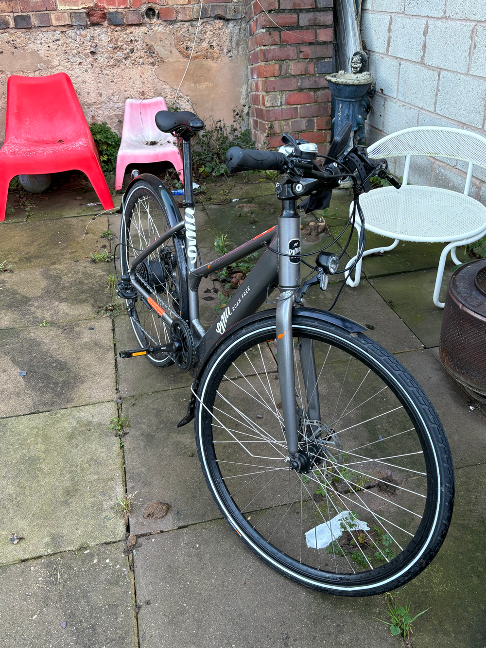 Emu Evo Step Through 700c 2023