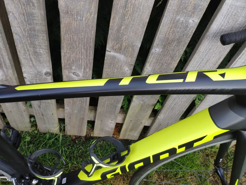 Giant TCR  ADVANCED  3 2010