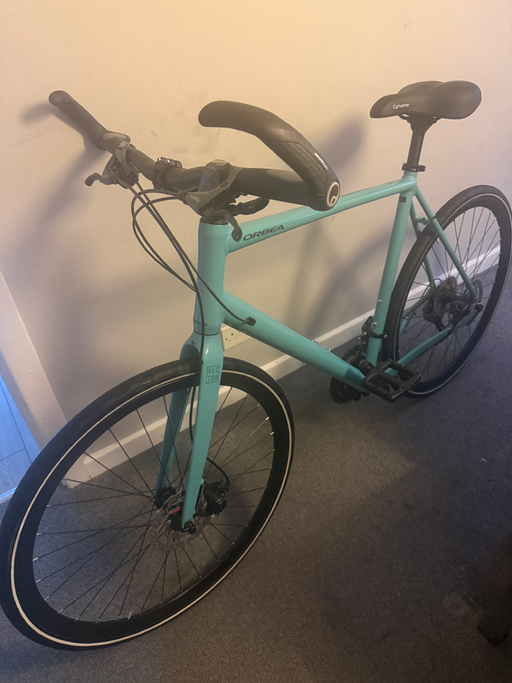 Orbea Vector 30 Hybrid Disc Brake 2025