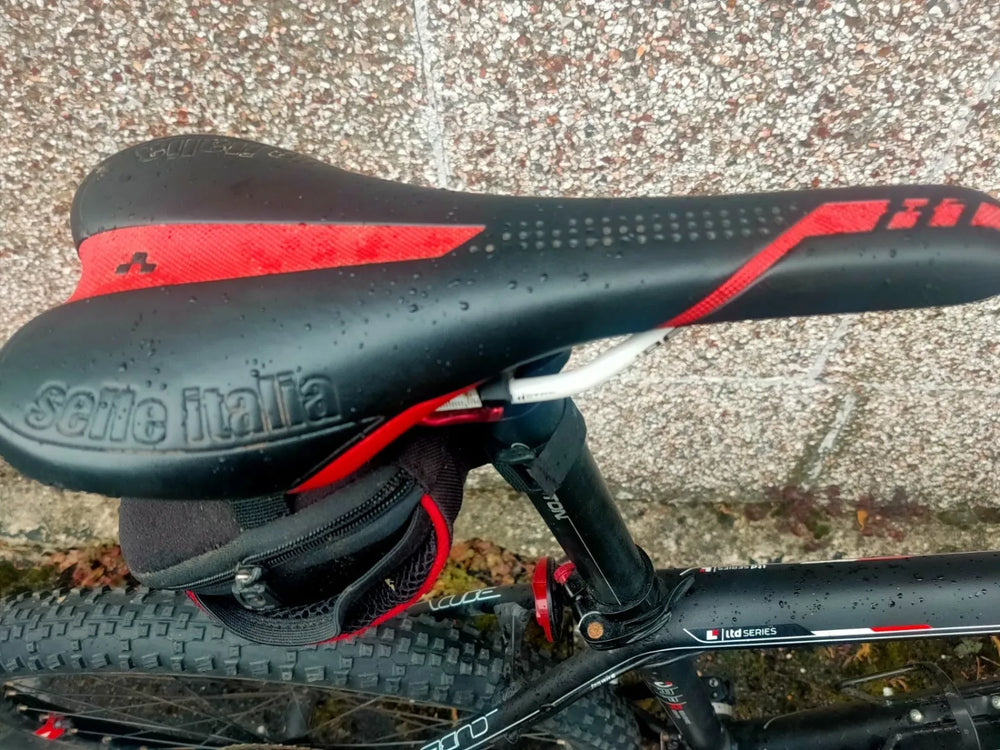Cube Series hardtail mountain bike - 20 inches frame
