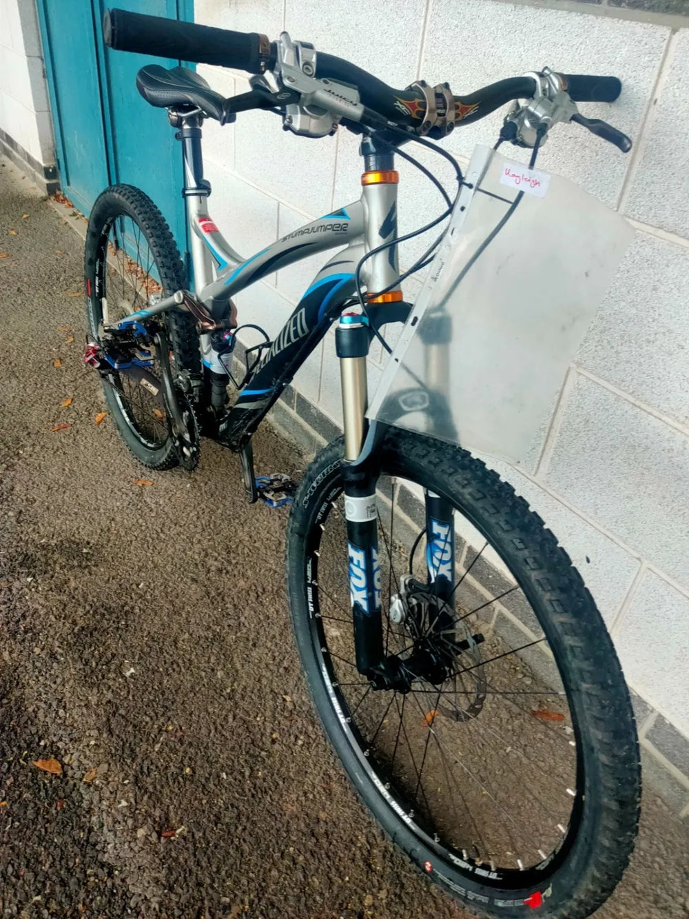 Specialized dual-sus mountain bike