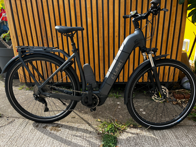 Cube Kathmandu Hybrid One 500 2022
