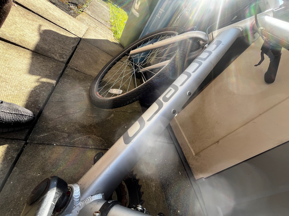 Carrera Parva Mens Hybrid Bike Limited Edition 2020