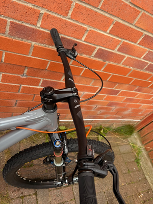 Giant It’s a custom made bike