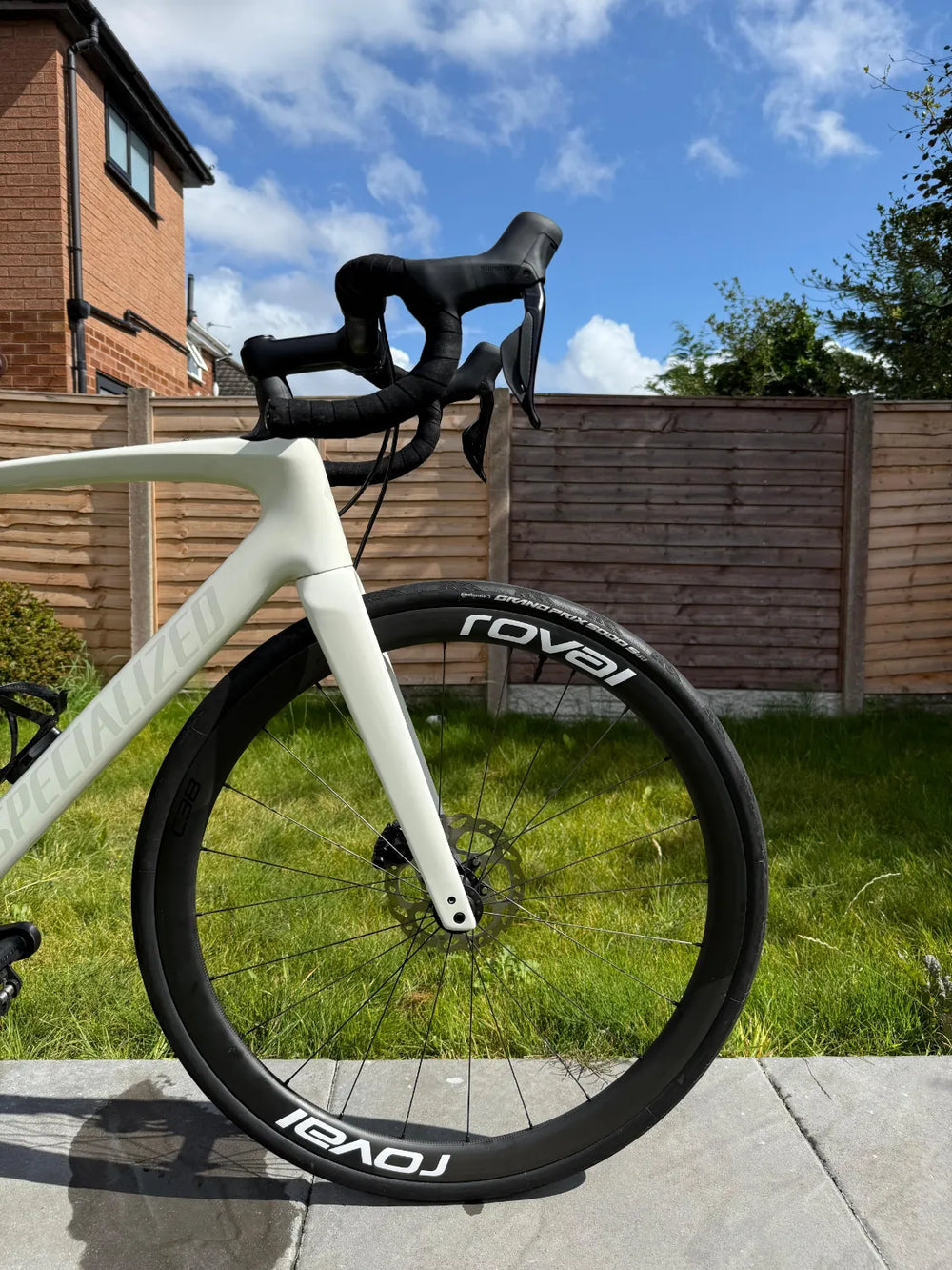 Specialized Roubaix SL8 Sport 105 2024