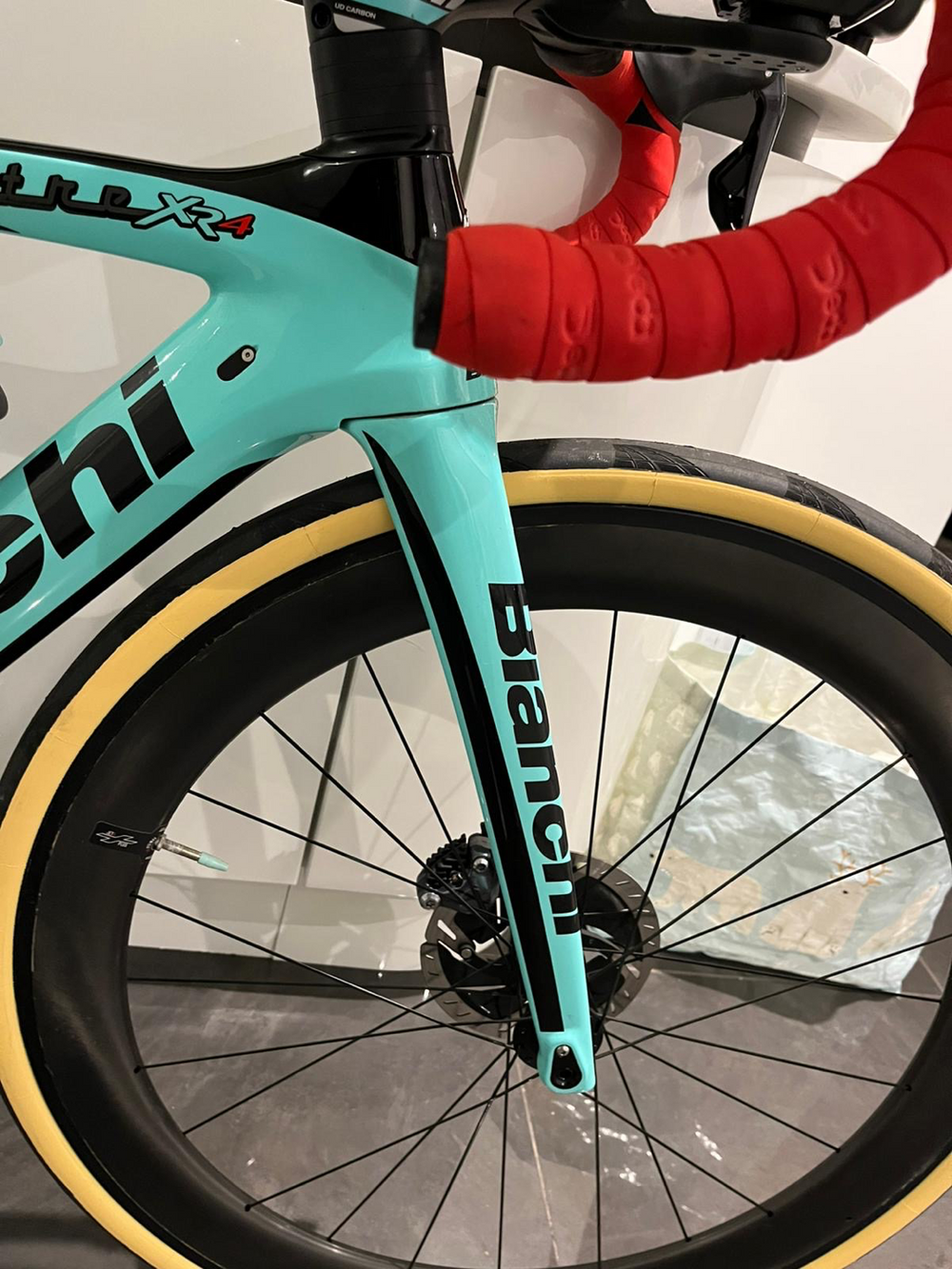 Bianchi Oltre XR4 Ultegra Di2 2021