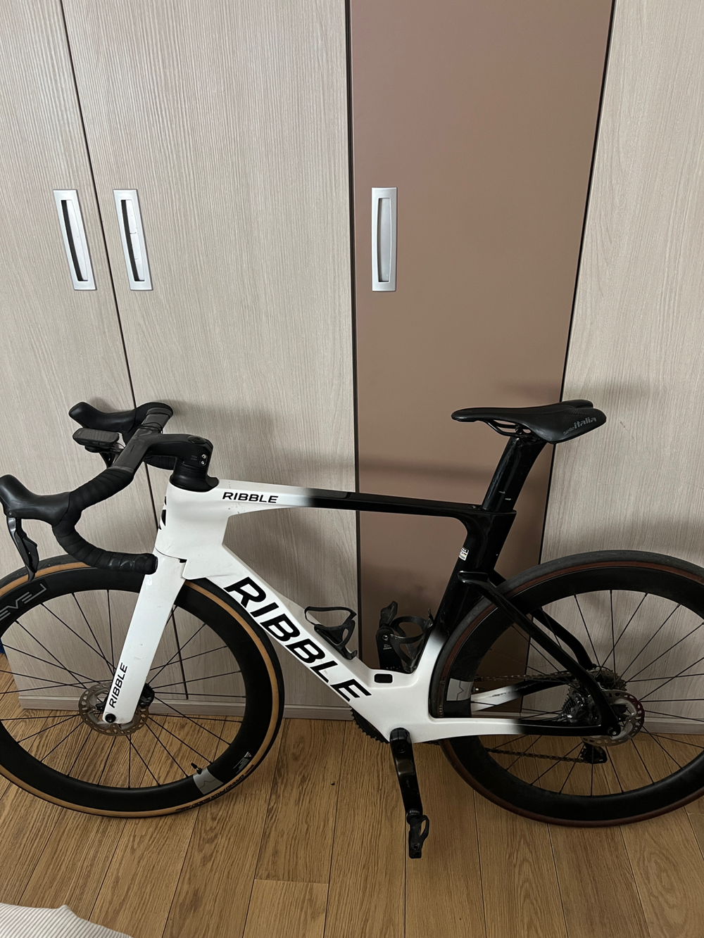 Ribble Ultra SL - Pro - Shimano Ultegra Di2 2023