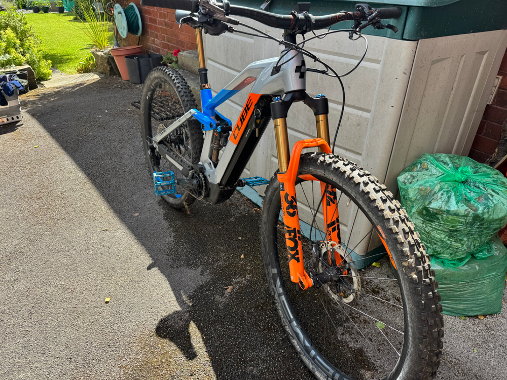 Cube Stereo Hybrid 140 Hpc Actionteam 625 Kiox 2020