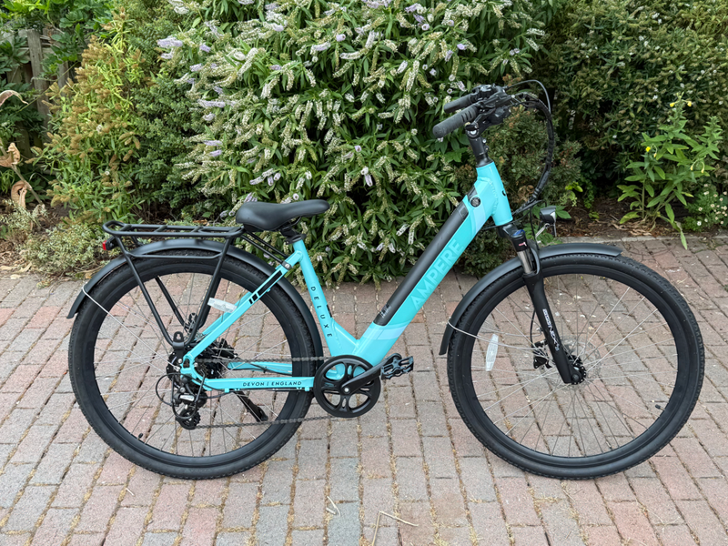 Ampere Deluxe Step Through Electric Bike 18 inches frame 700c tyres 10ah battery 2024