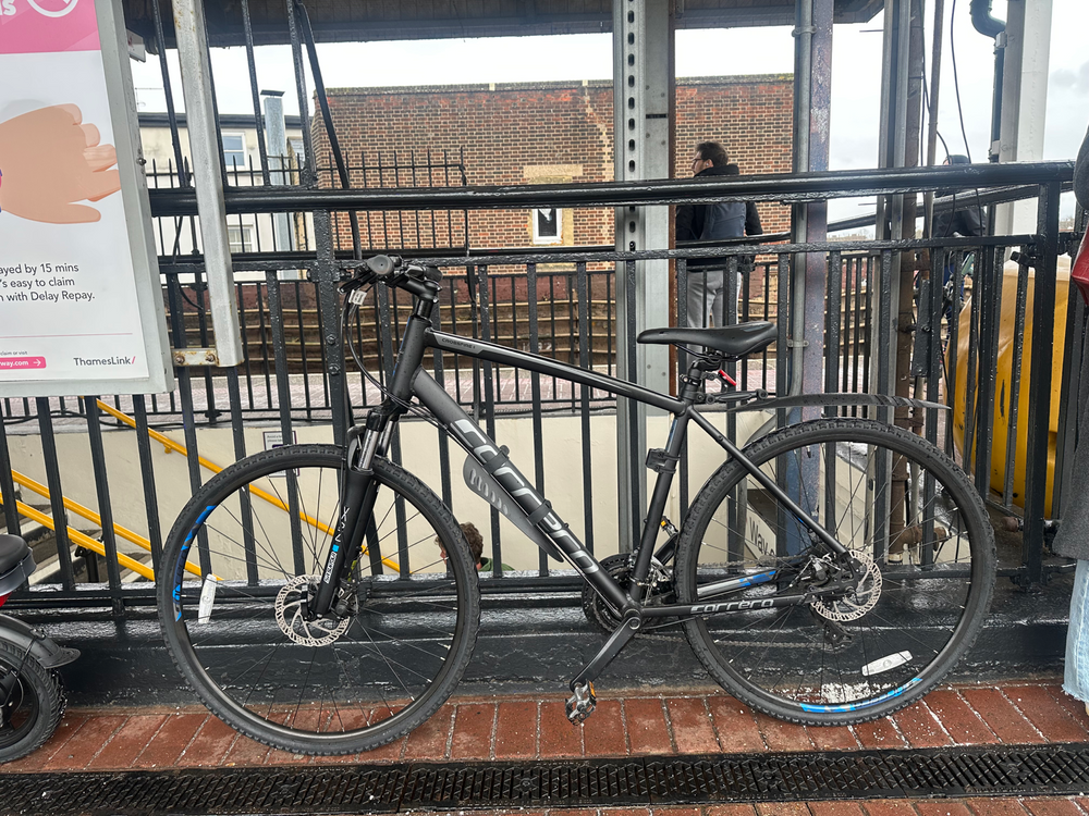 Carrera Crossfire 2 Mens Hybrid Bike 2021