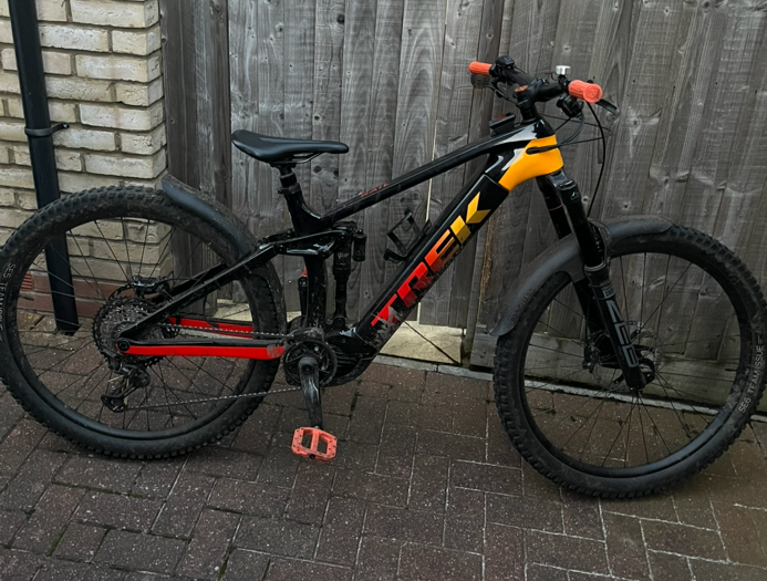 Trek Rail 9.8 XT 2022