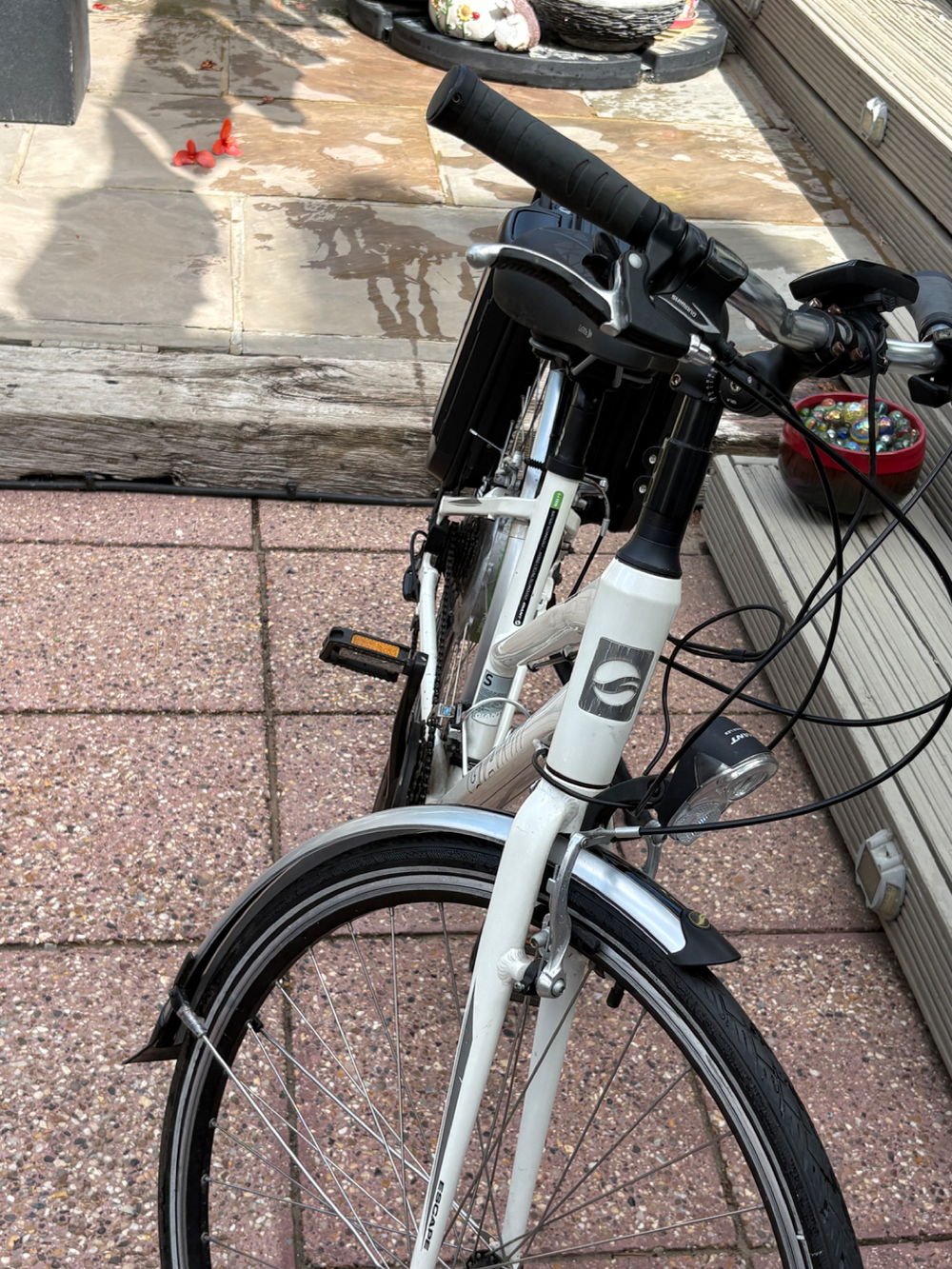 Giant Escape Hybrid 1 2018