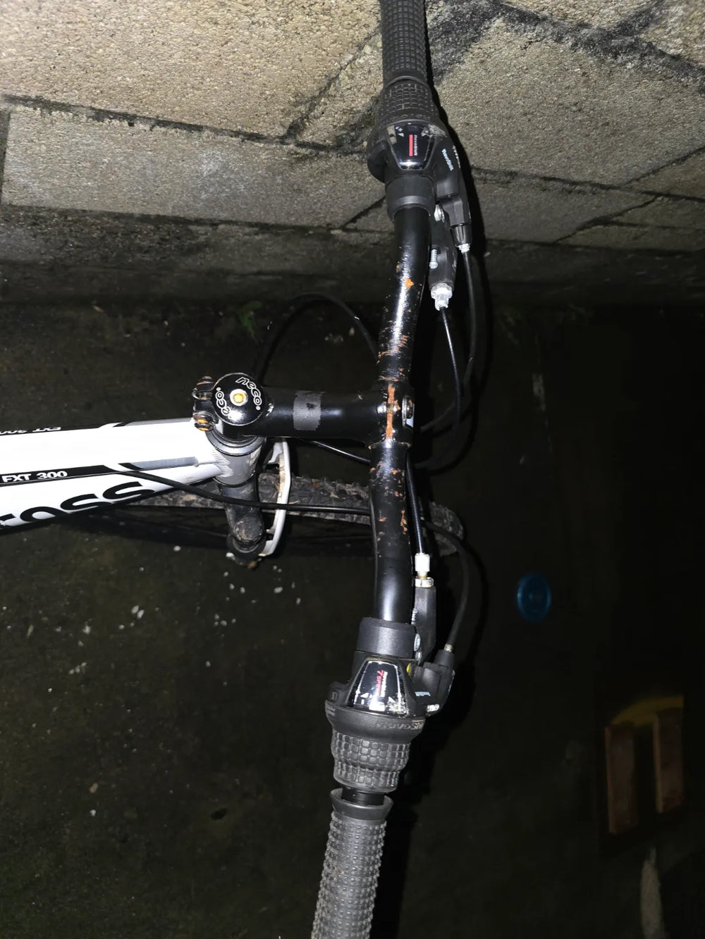 Cross FXT 300 2020