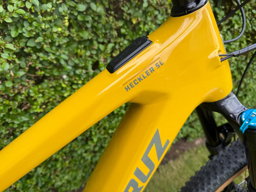 Santa Cruz Heckler SL 1.1 C Carbon MX 90 Yellow Stunning New Only 1 Month Ago 2026