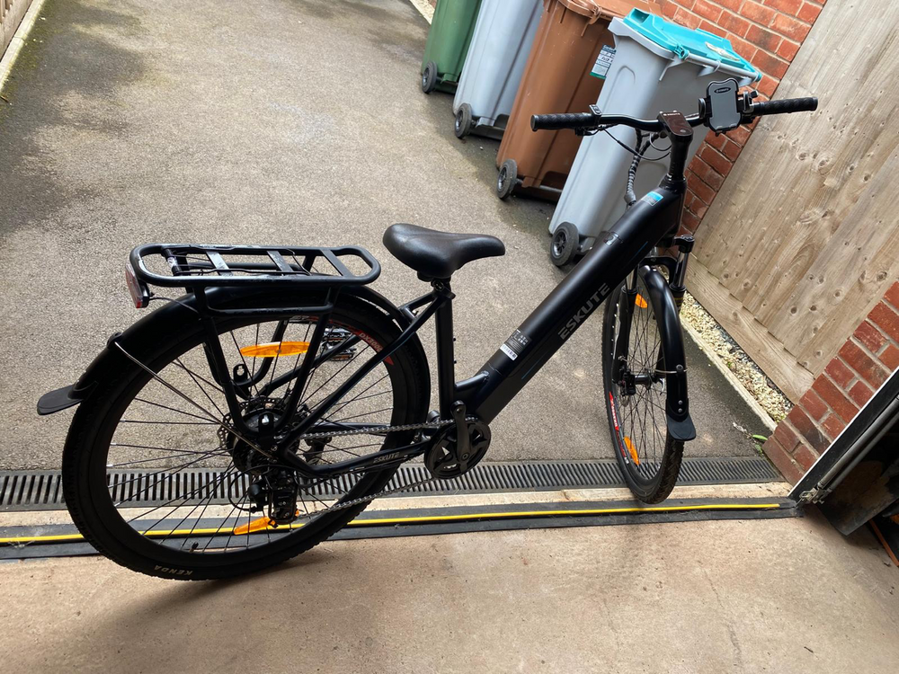 Eskute Polluno Electric City Bike 2022