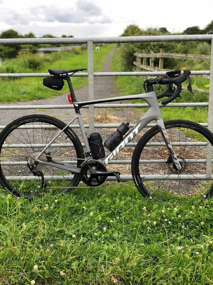 giant rennrad defy advanced 2 2019 Giant Defy Advanced 2 2019