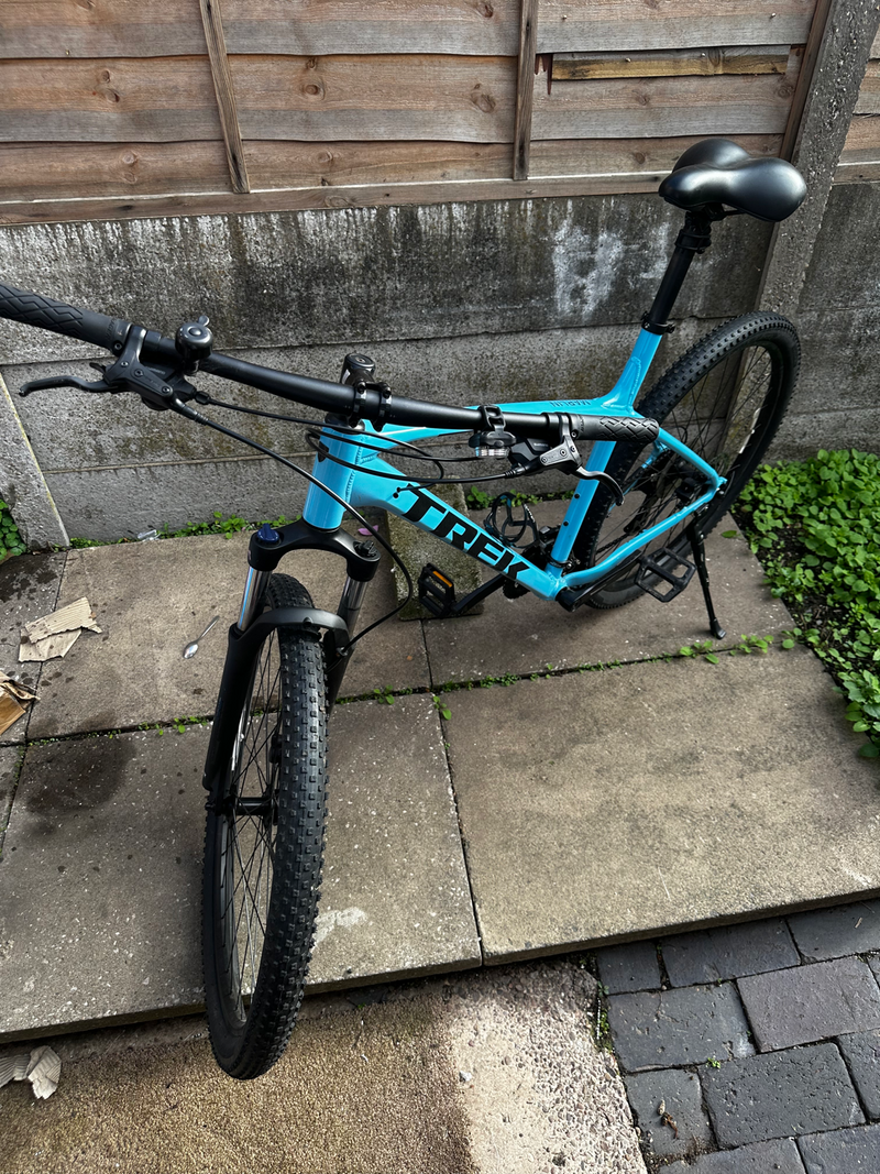 Trek Marlin 5 2025