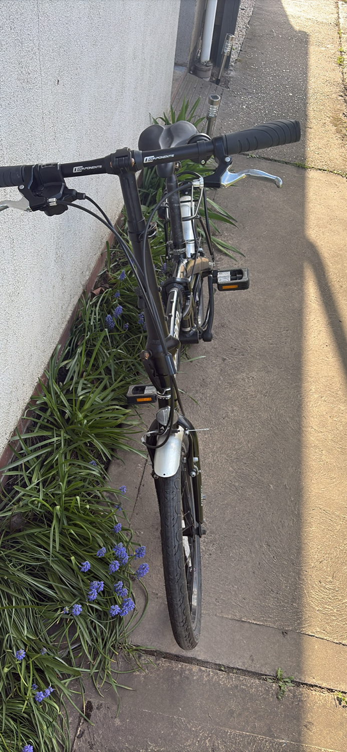 Carrera Intercity Folding Bike 2023