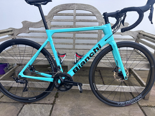 Bianchi Sprint - 105 Di2 2022