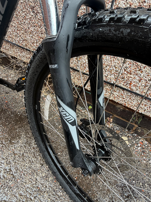 Specialized Rockhopper 27.5 2024