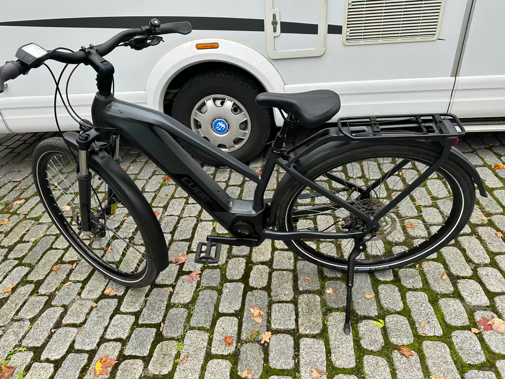 Cube kathmandu hybrid one 500 iridium n black trapeze 46cm XS 2020