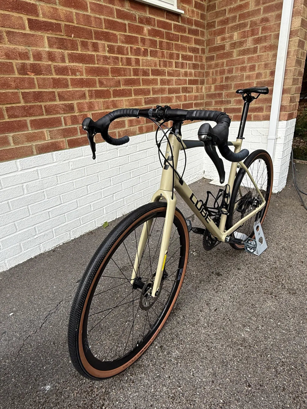 CUBE Nuroad Pro Aluminium Road Bike Desert/Black 2021
