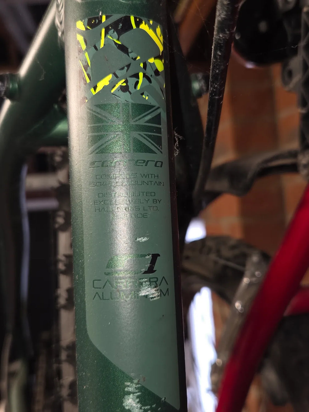 Carrera Shimano altus 2018