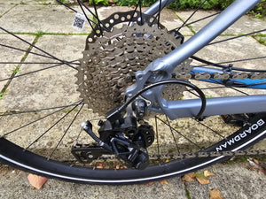 Boardman HYB 8 9e 2023