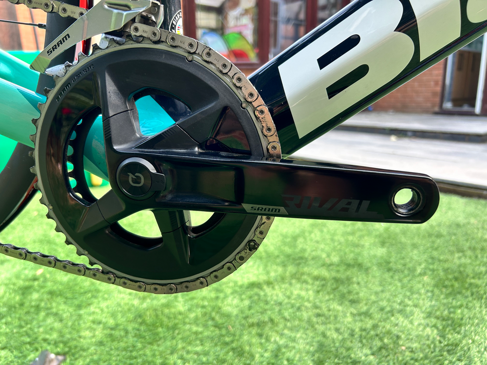 Bianchi Oltre XR4 - Rival eTap AXS 2022