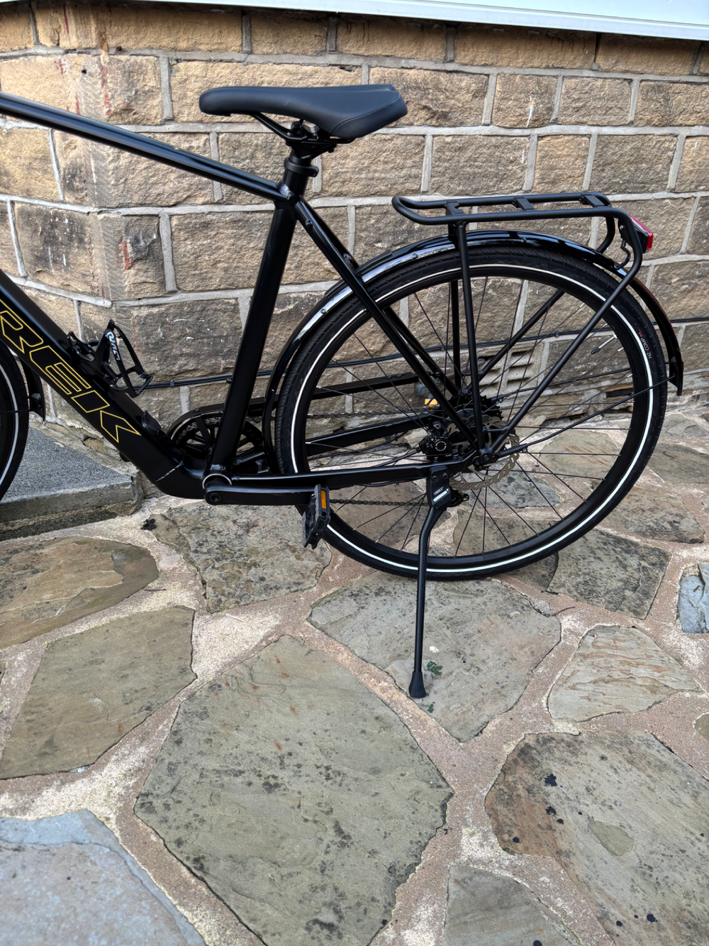 Trek FX+ 2 2023