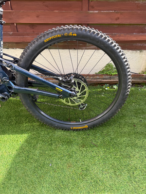 GT Force Carbon Elite 29 Enduro 2025