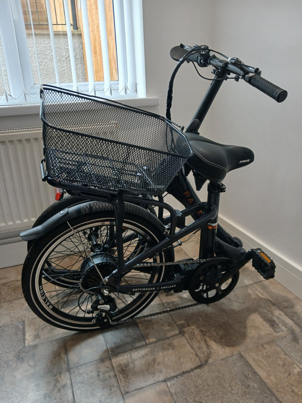 Raleigh Stowaway Folding 2023