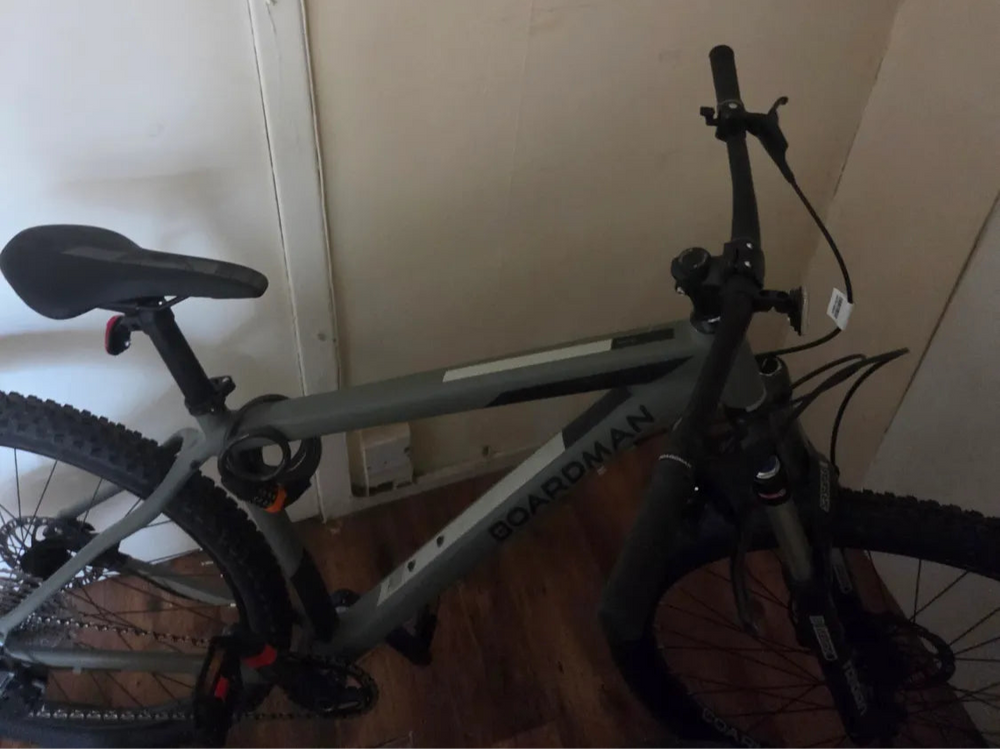Boardman HYB 8.6 Green 2023