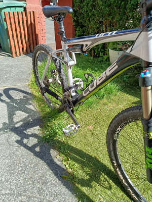 Cube Ams 130 2012