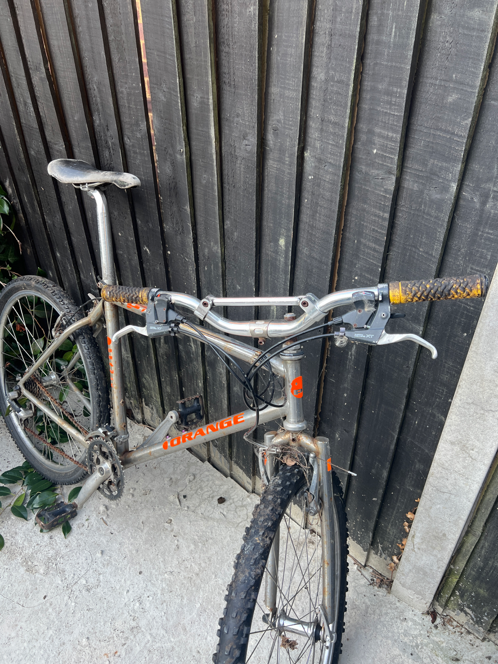 Orange Aluminium O 1991