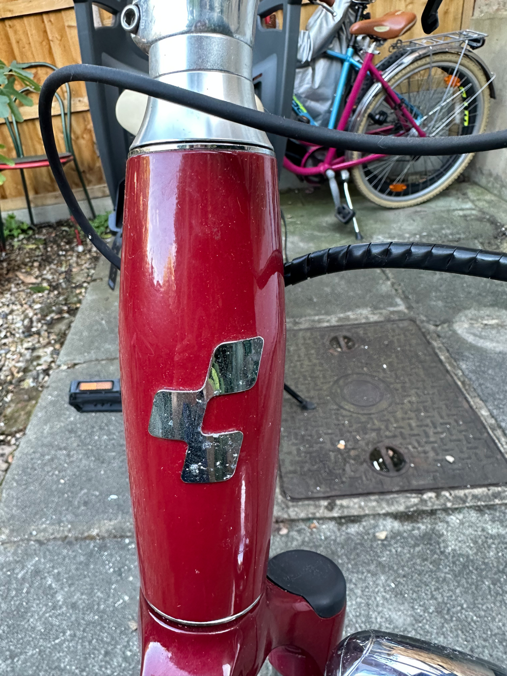 Cube Cube Ella Ride Hybrid 500 Electric Hybrid Bike in Red 2020