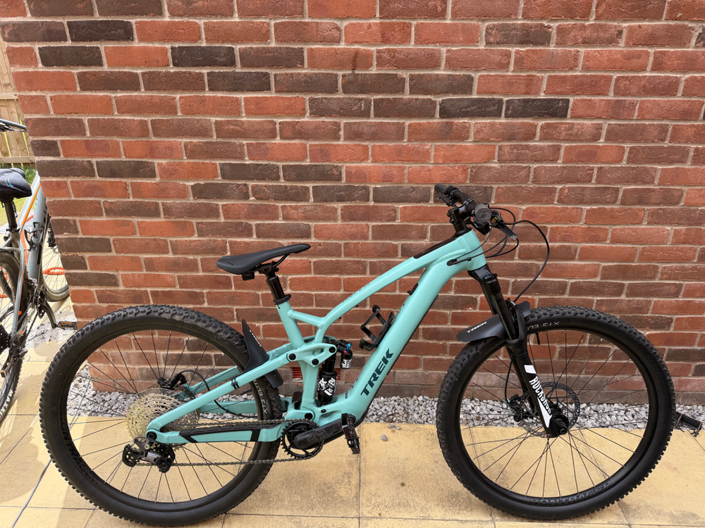 Trek Fuel Exe 5 Deore 2025