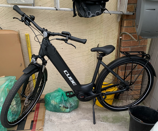 Cube Touring Hybrid 2015