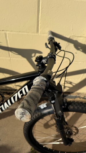 Specialized Rockhopper 27.5 2023