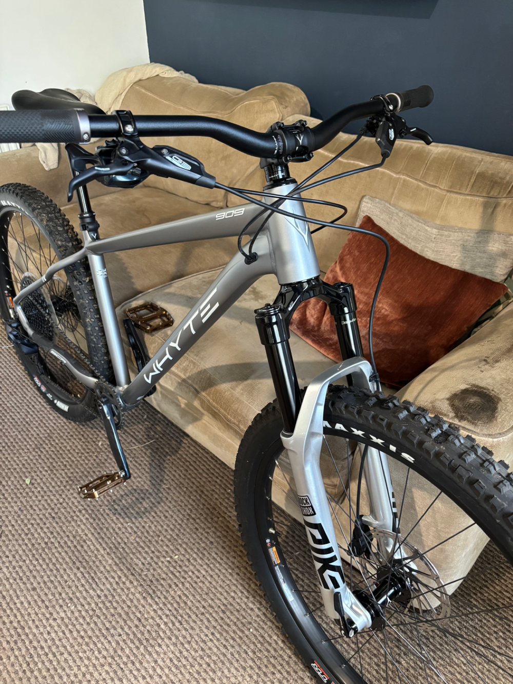 Whyte 909 v4 2022