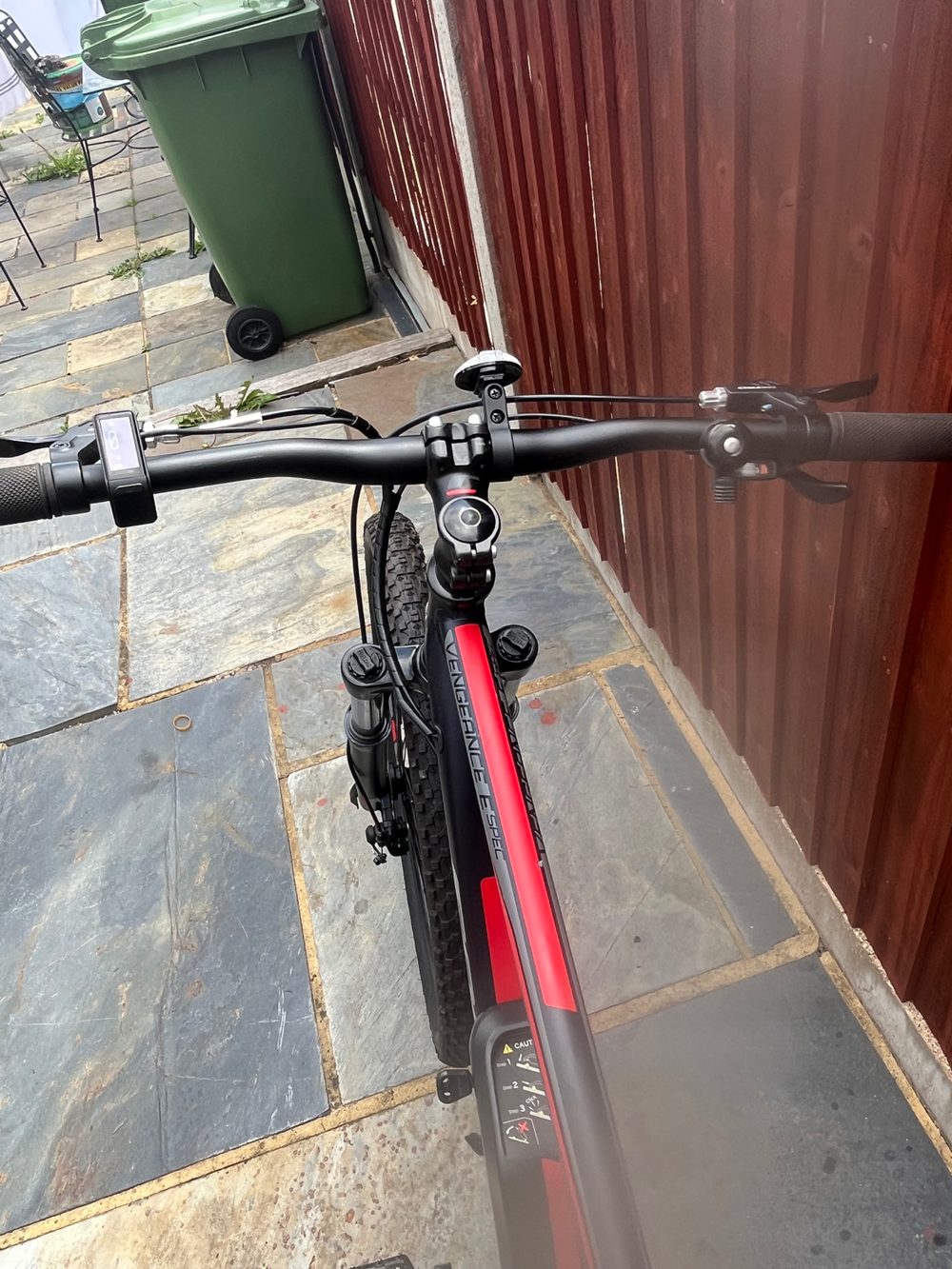 Carrera Vengeance-E Pro 2022